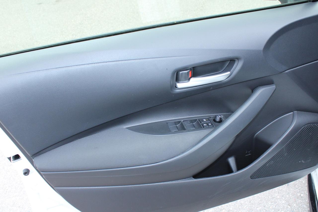 2026 Toyota Corolla Hybrid SE CVT AWD Photo