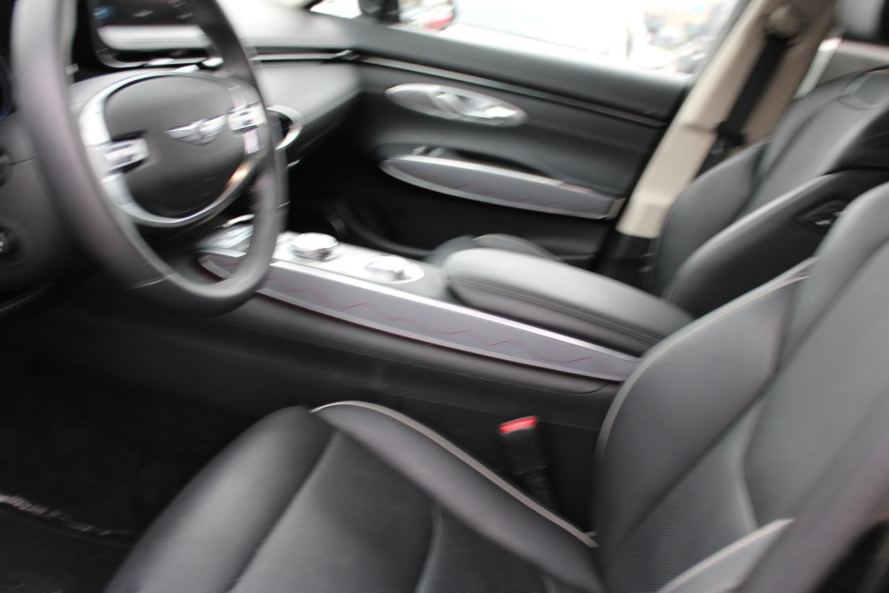 2026 Toyota Corolla Hybrid SE CVT AWD Photo