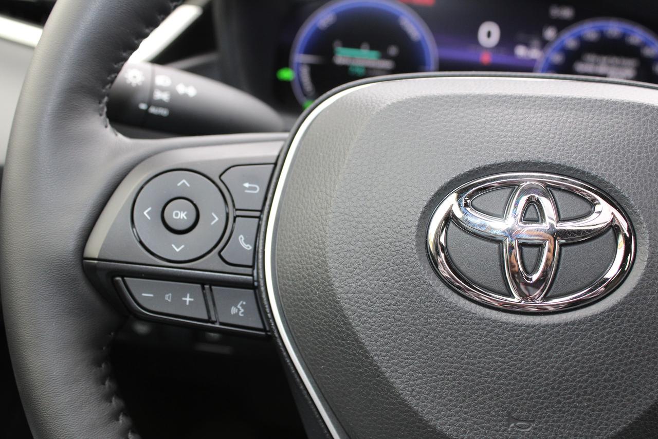 2026 Toyota Corolla Hybrid SE CVT AWD Photo
