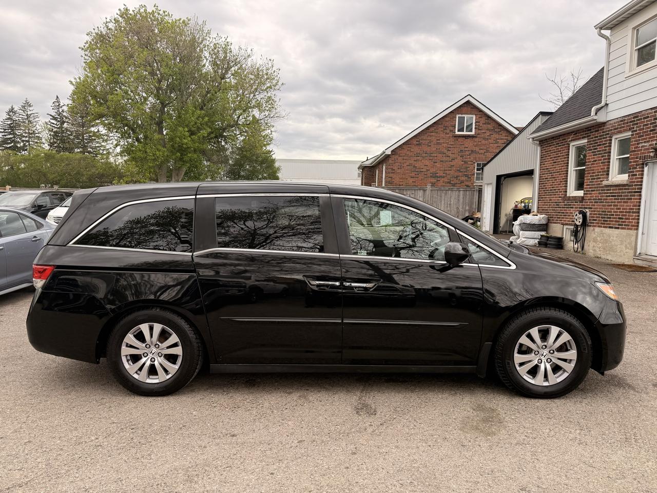 2014 Honda Odyssey EX-L | Two Sets of Wheels Photo