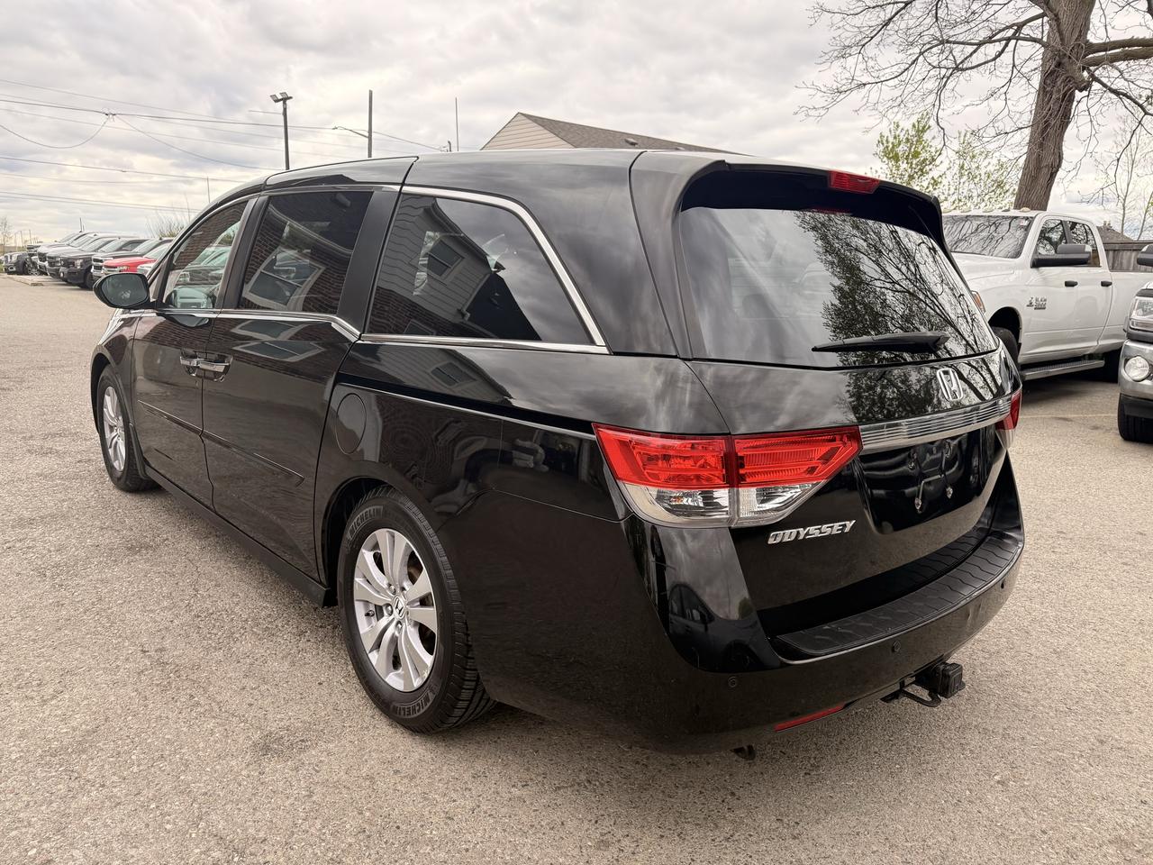 2014 Honda Odyssey EX-L | Two Sets of Wheels Photo