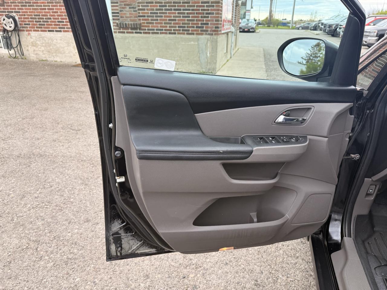 2014 Honda Odyssey EX-L | Two Sets of Wheels Photo