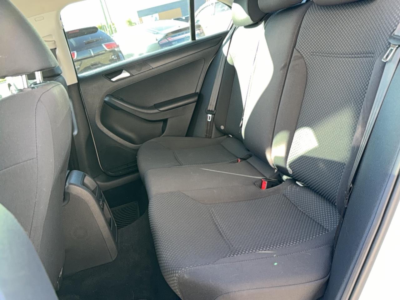 2013 Volkswagen Jetta Trendline Photo
