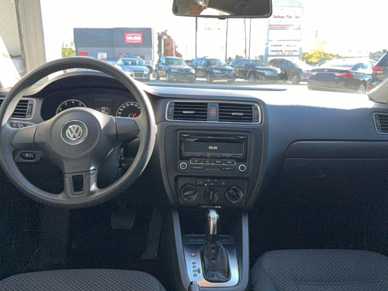 2013 Volkswagen Jetta Trendline - Photo #6