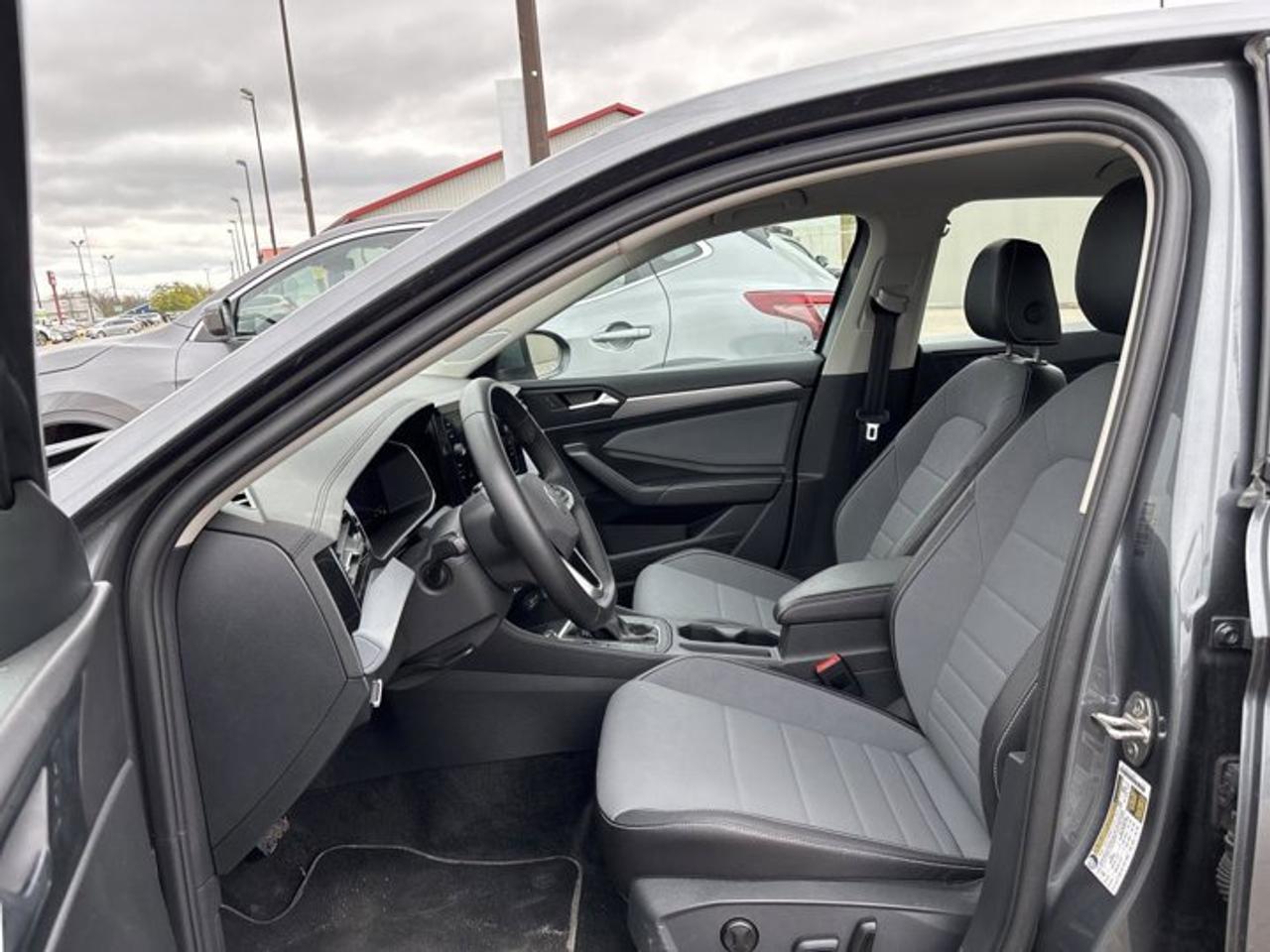 2025 Volkswagen Jetta Comfortline Auto | No Accidents | Heated Steering Photo