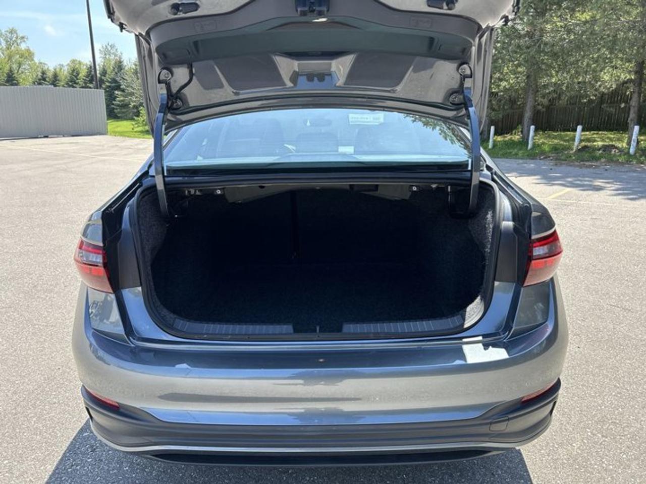 2025 Volkswagen Jetta Comfortline Auto | No Accidents | Heated Steering Photo
