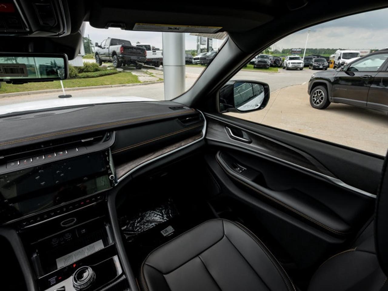 2026 Jeep Grand Cherokee L 85th Anniversary Photo