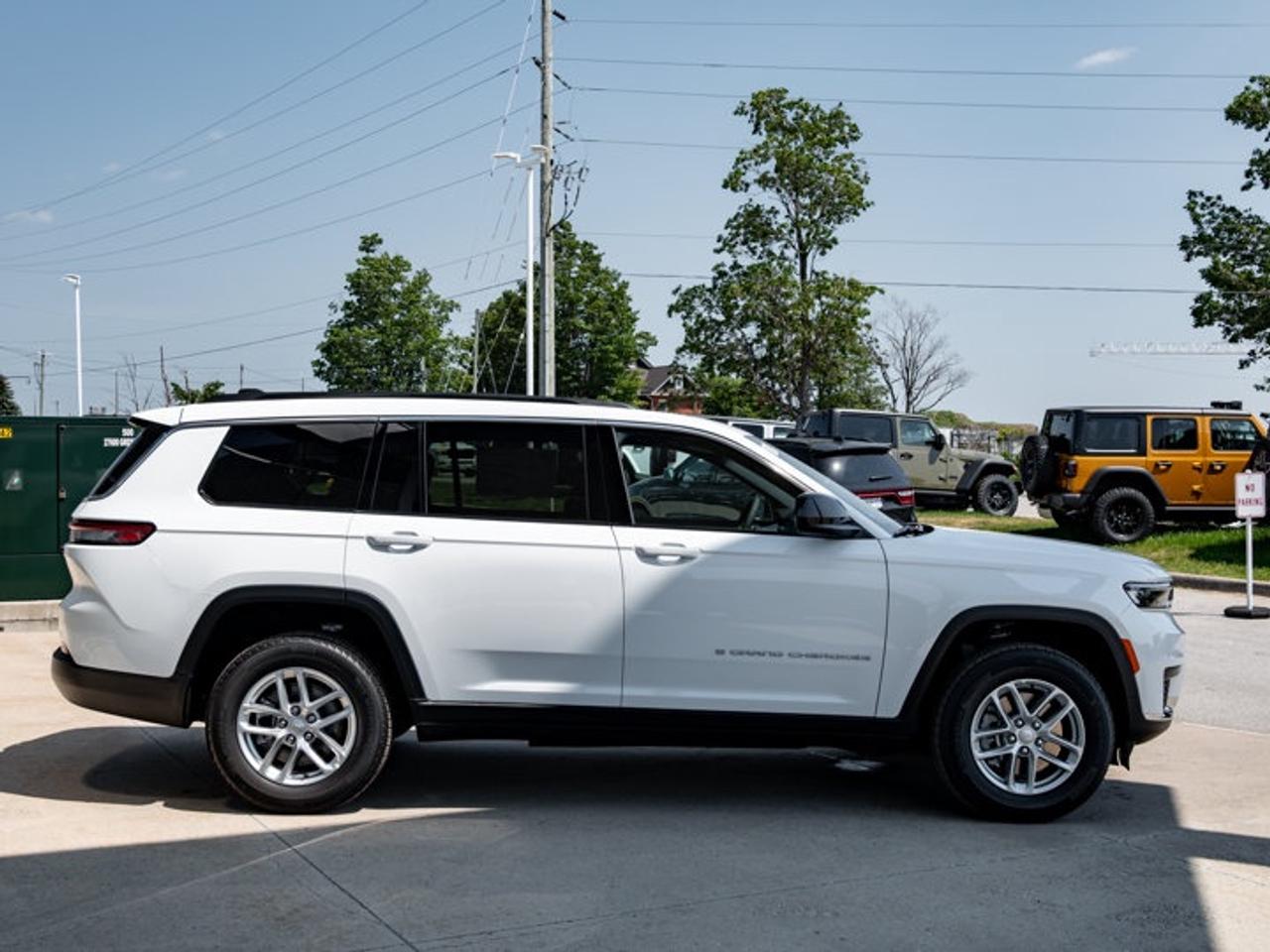 2026 Jeep Grand Cherokee L Laredo Photo