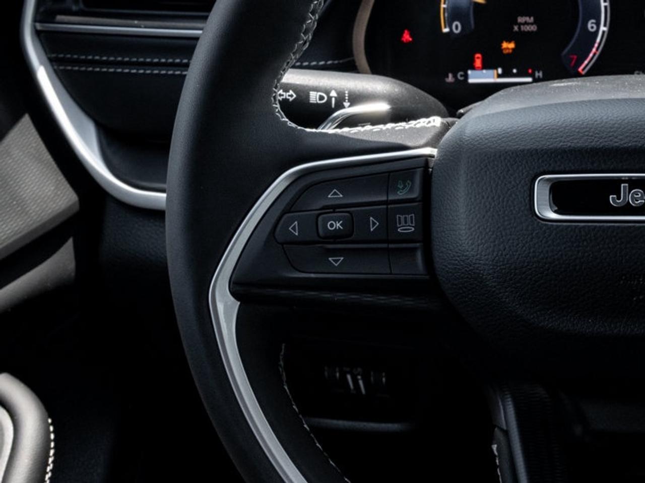 2026 Jeep Grand Cherokee L Laredo Photo