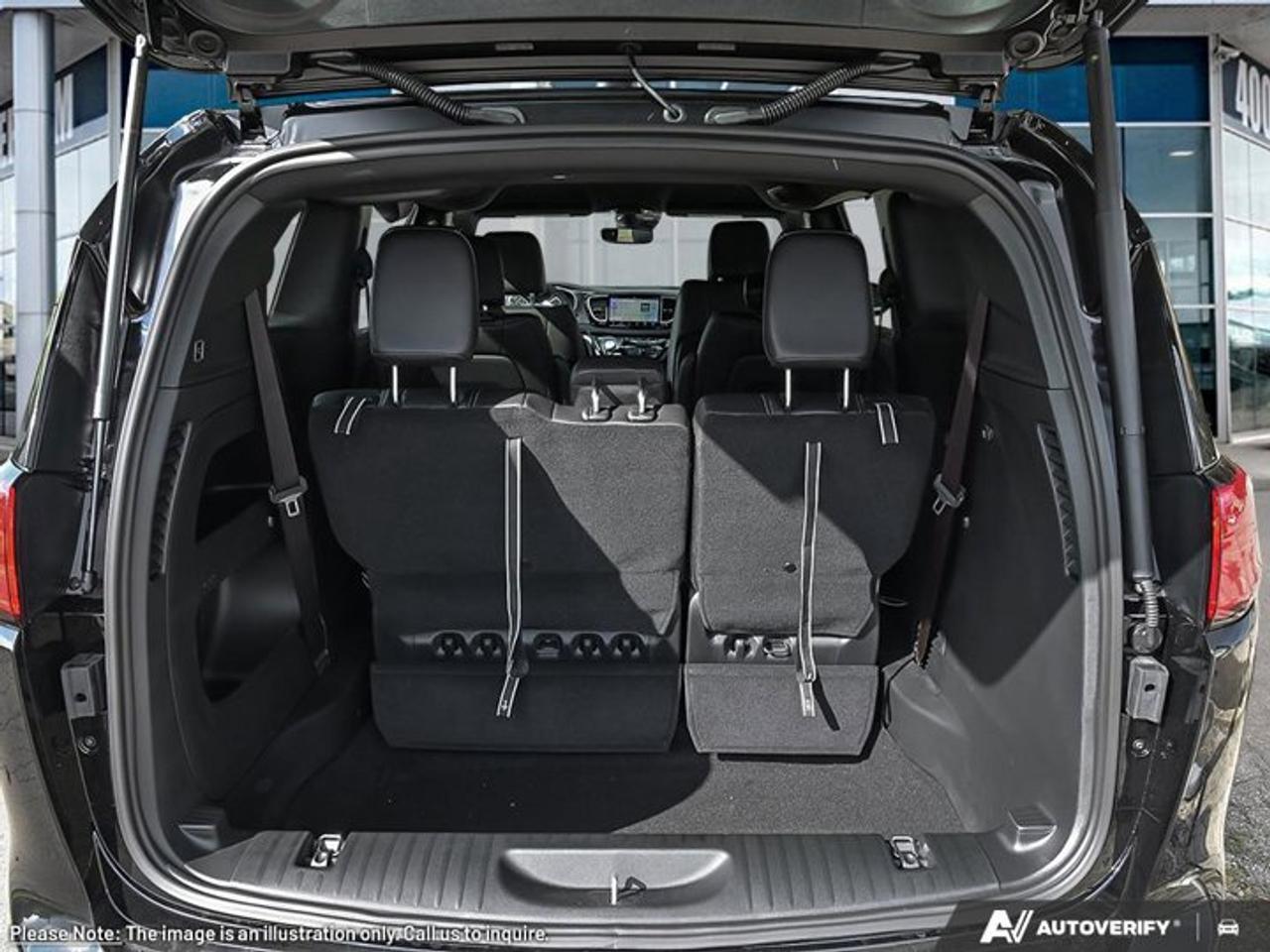2026 Dodge Grand Caravan SXT Photo