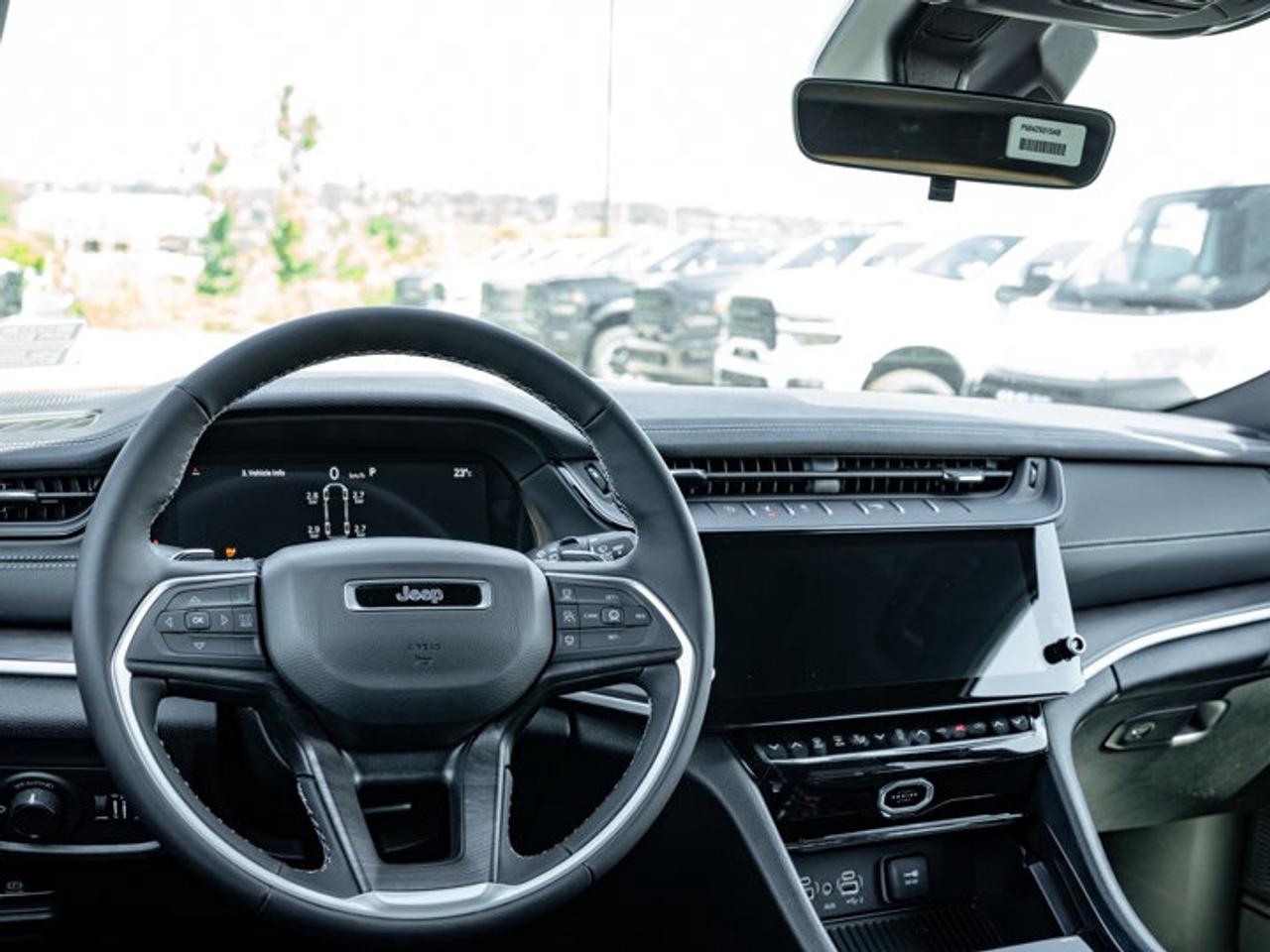 2026 Jeep Grand Cherokee L ALTITUDE Photo