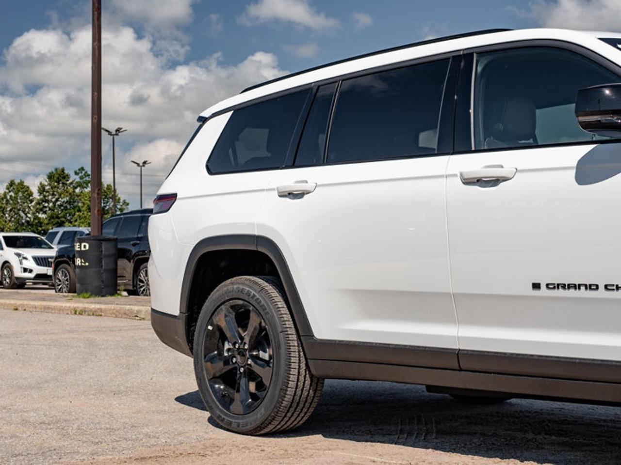 2026 Jeep Grand Cherokee L ALTITUDE Photo