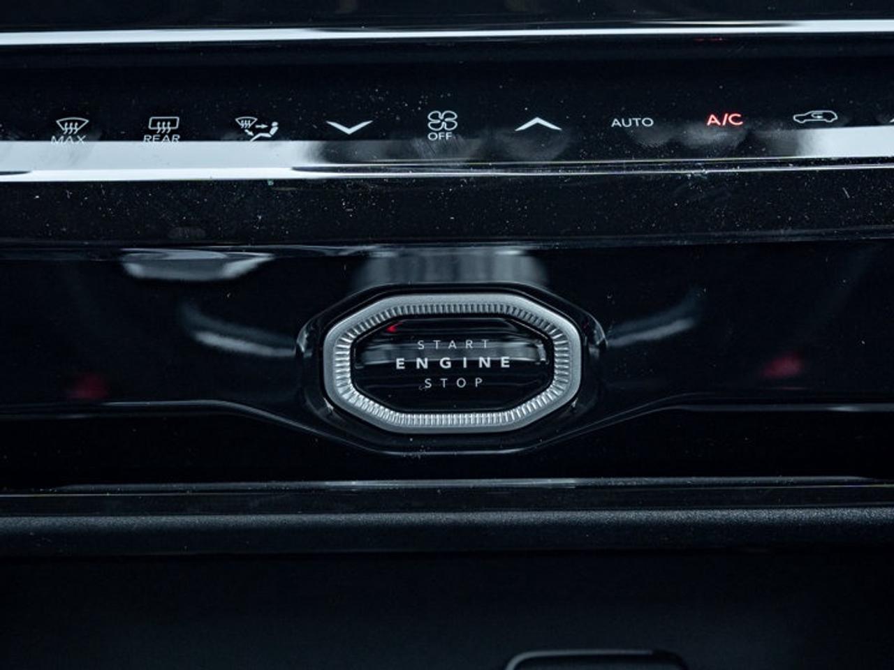 2026 Jeep Grand Cherokee L ALTITUDE Photo