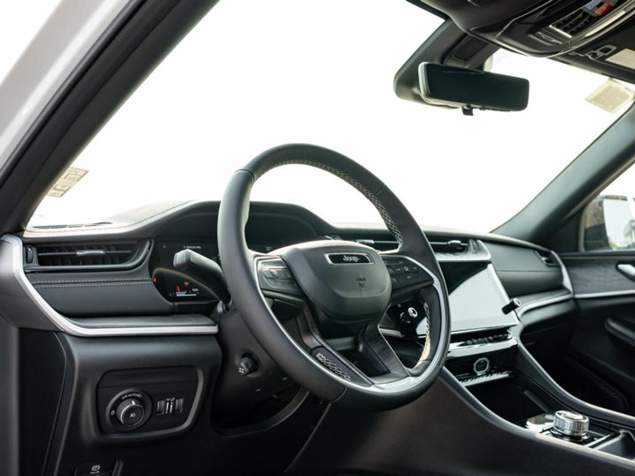 2026 Jeep Grand Cherokee L Limited Photo