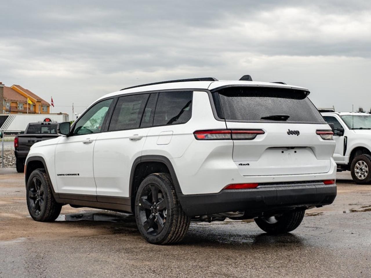2026 Jeep Grand Cherokee L ALTITUDE Photo