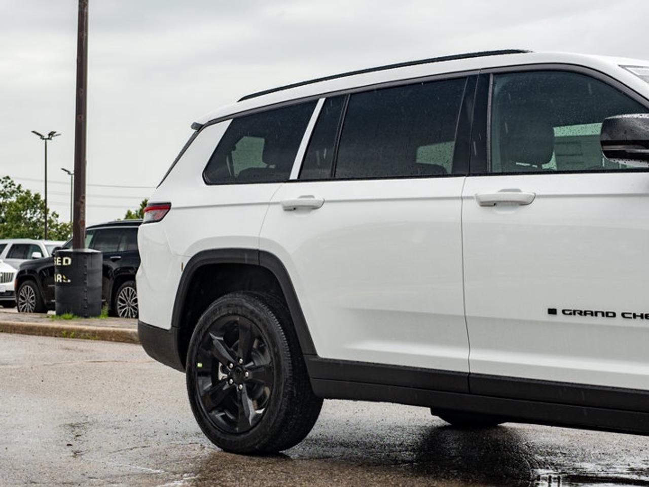 2026 Jeep Grand Cherokee L ALTITUDE Photo