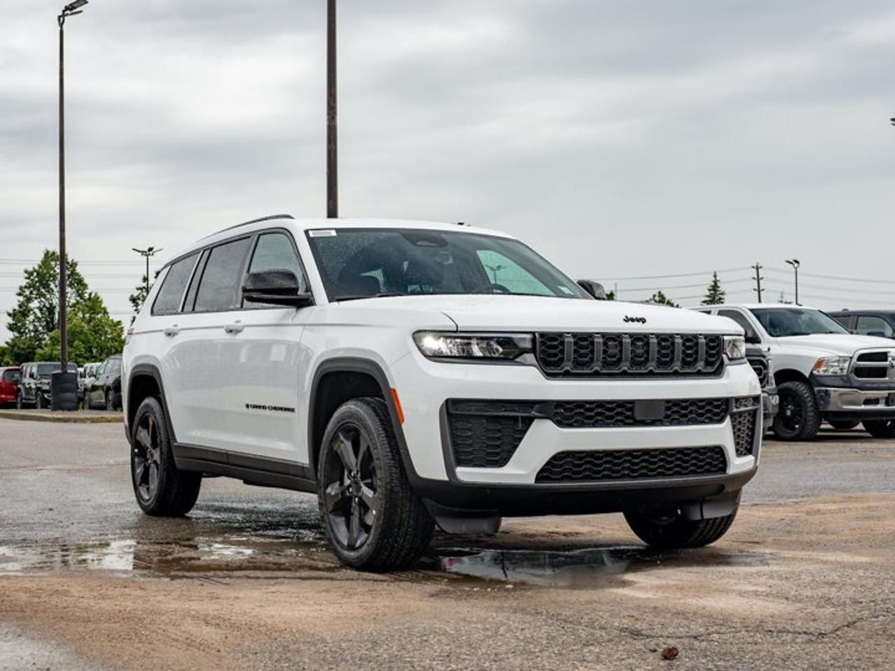 2026 Jeep Grand Cherokee L ALTITUDE Photo