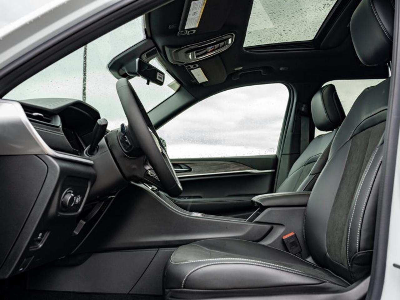 2026 Jeep Grand Cherokee L ALTITUDE Photo