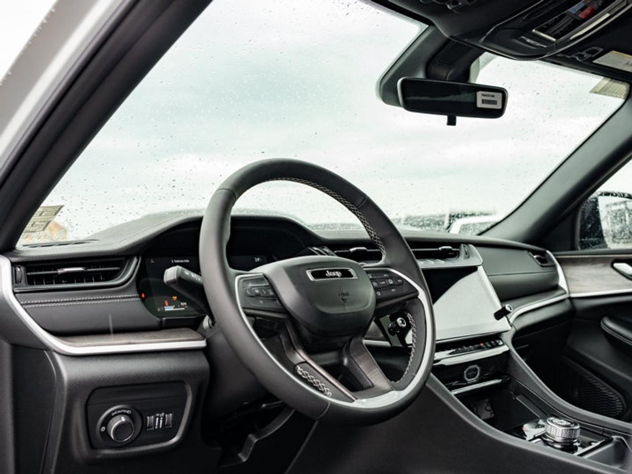 2026 Jeep Grand Cherokee L ALTITUDE Photo