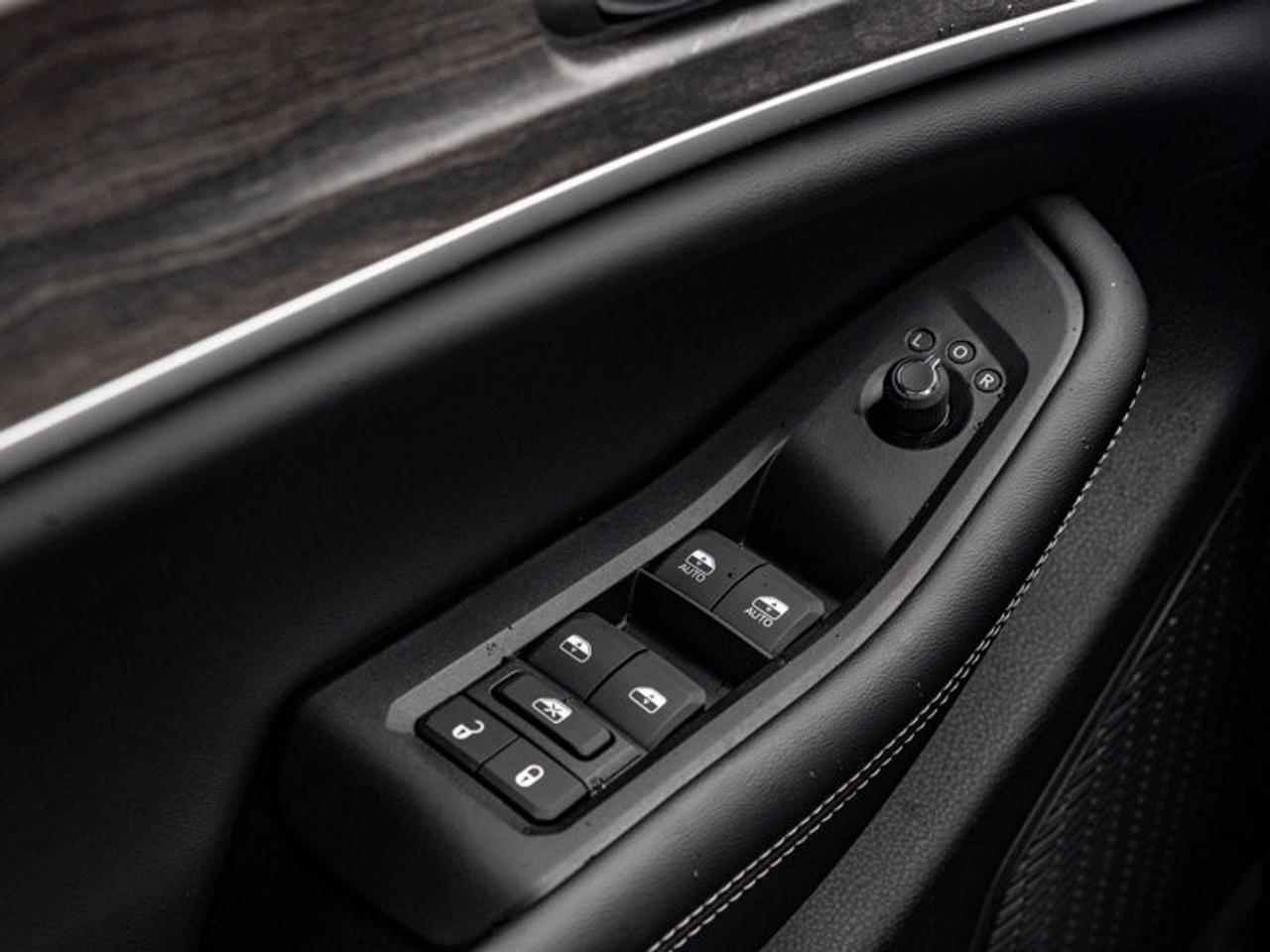 2026 Jeep Grand Cherokee L ALTITUDE Photo