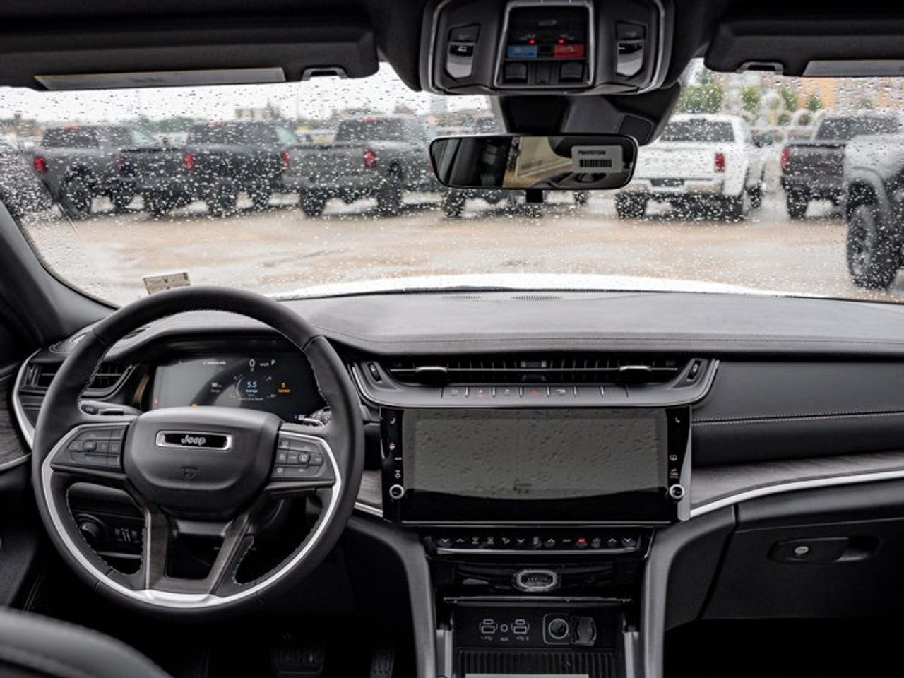 2026 Jeep Grand Cherokee L ALTITUDE Photo