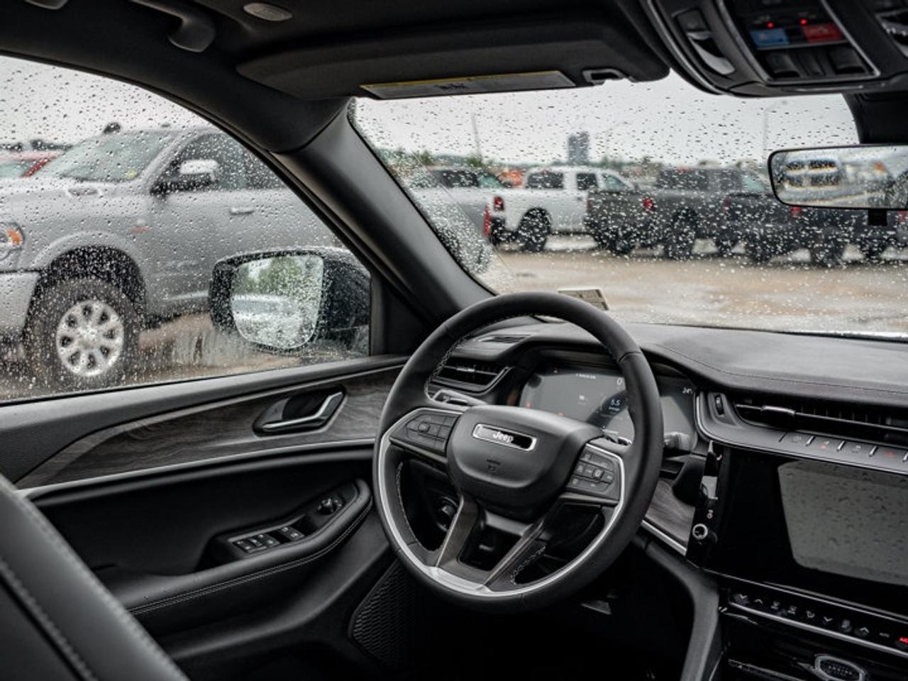 2026 Jeep Grand Cherokee L ALTITUDE Photo
