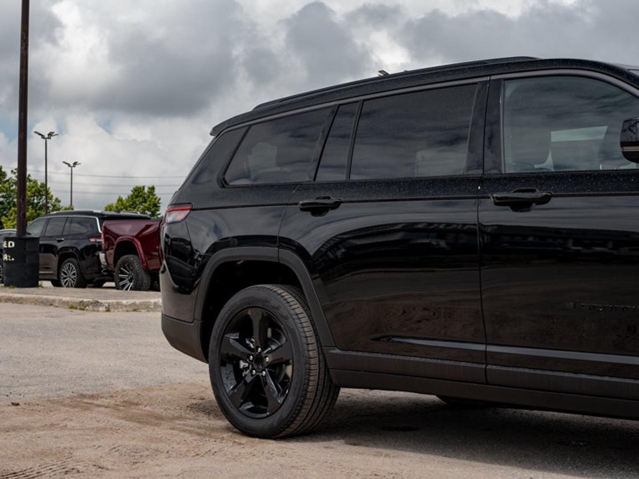 2026 Jeep Grand Cherokee L Limited Photo