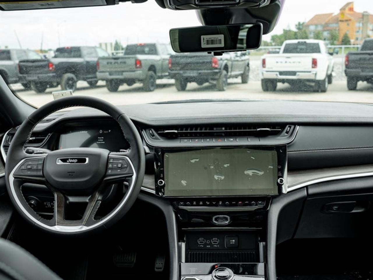 2026 Jeep Grand Cherokee L Limited Photo