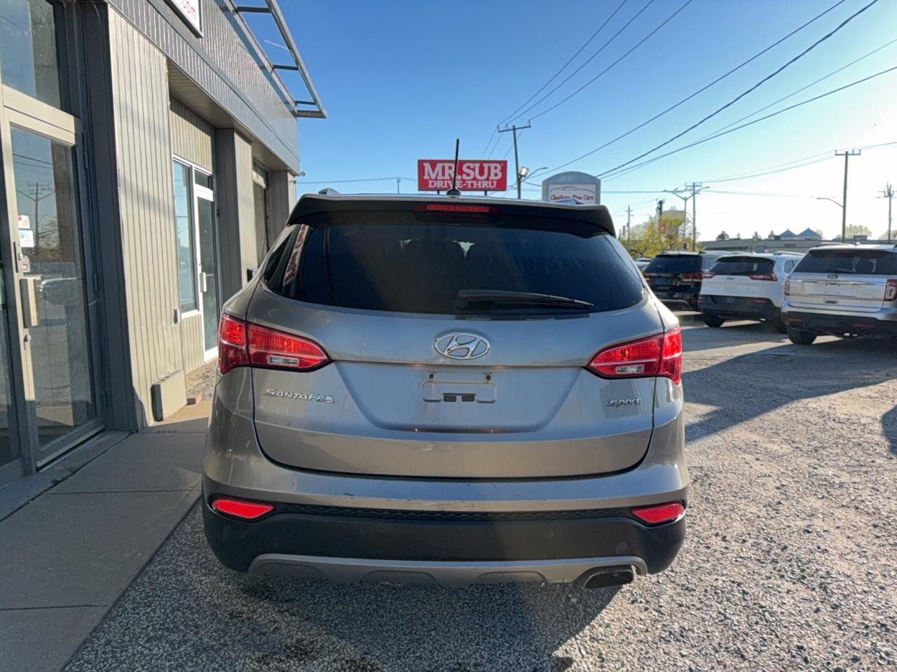 2015 Hyundai Santa Fe Sport Premium Photo