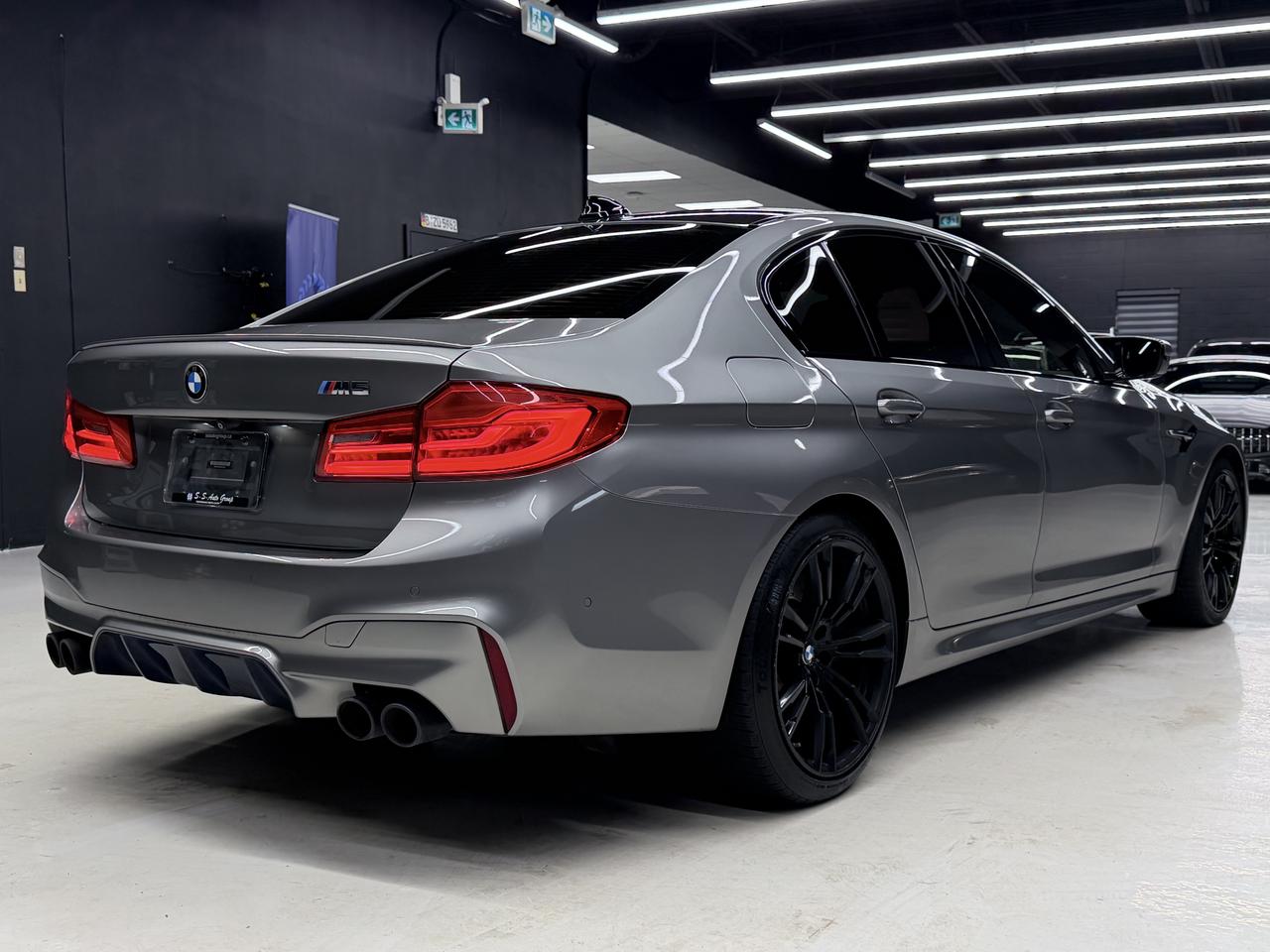 2019 BMW M5 MXDRIVE|NAV|360CAM|HUD|FCW|BSM|LDW|CARBON ROOF| Photo