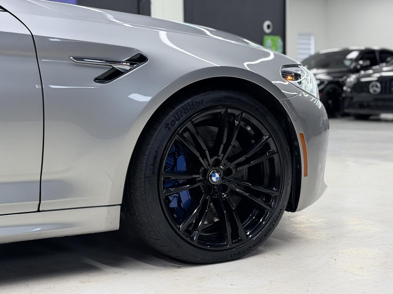 2019 BMW M5 MXDRIVE|NAV|360CAM|HUD|FCW|BSM|LDW|CARBON ROOF| Photo