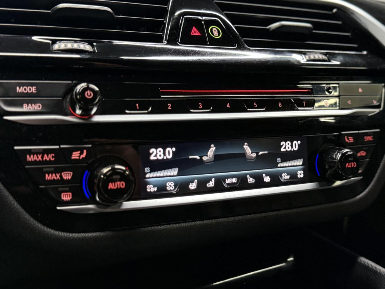 2019 BMW M5 MXDRIVE|NAV|360CAM|HUD|FCW|BSM|LDW|CARBON ROOF| Photo