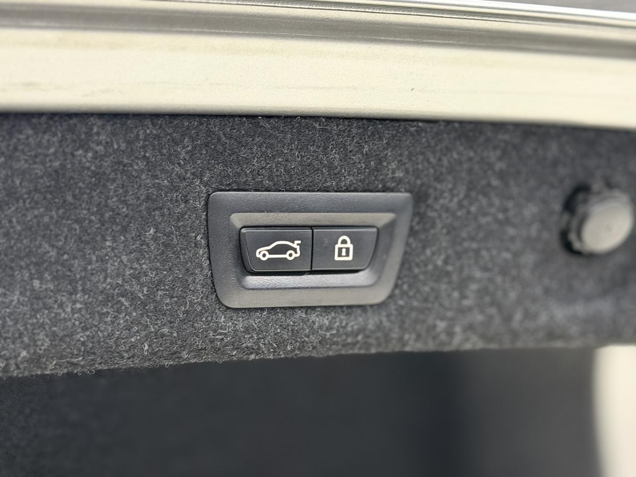 2019 BMW M5 MXDRIVE|NAV|360CAM|HUD|FCW|BSM|LDW|CARBON ROOF| Photo
