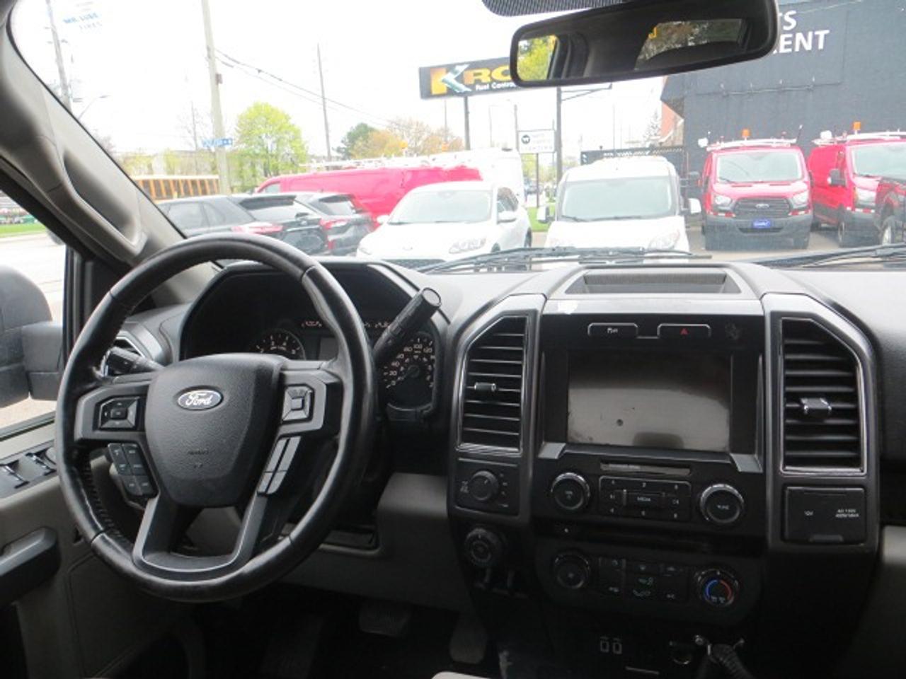 2017 Ford F-150 CERTIFIED, 4X4, 8CYL 5L ENGINE, SUPER CREW Photo