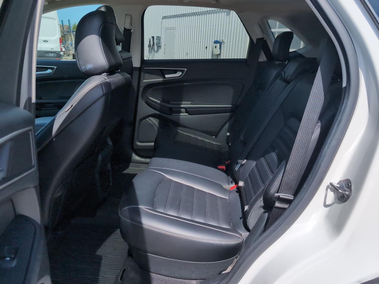 2022 Ford Edge SEL AWD Photo