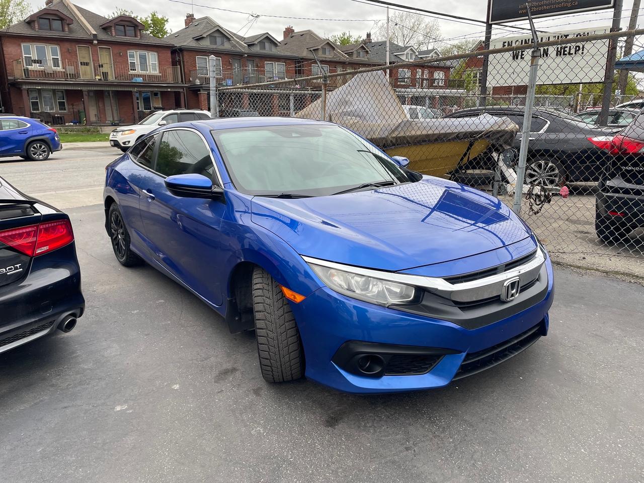 2018 Honda Civic LX *LOW KM, HEATED SEATS, SAFETY FEATURES* Photo2