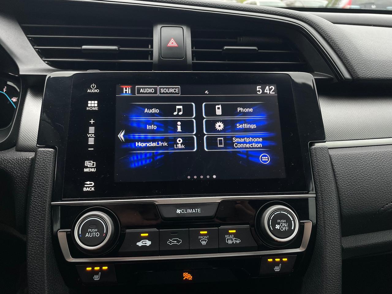 2018 Honda Civic LX *LOW KM, HEATED SEATS, SAFETY FEATURES* Photo