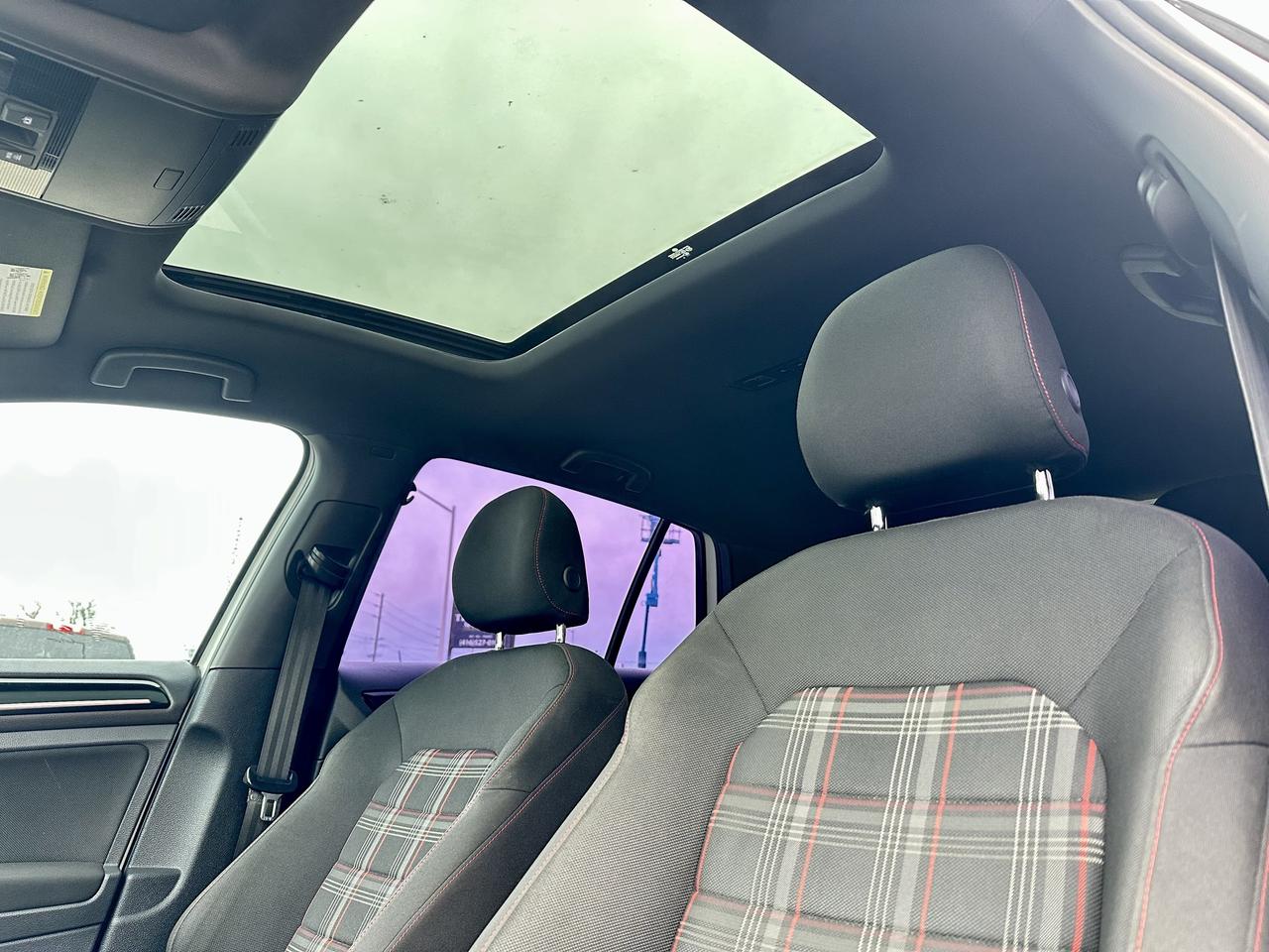 2015 Volkswagen Golf Autobahn Photo