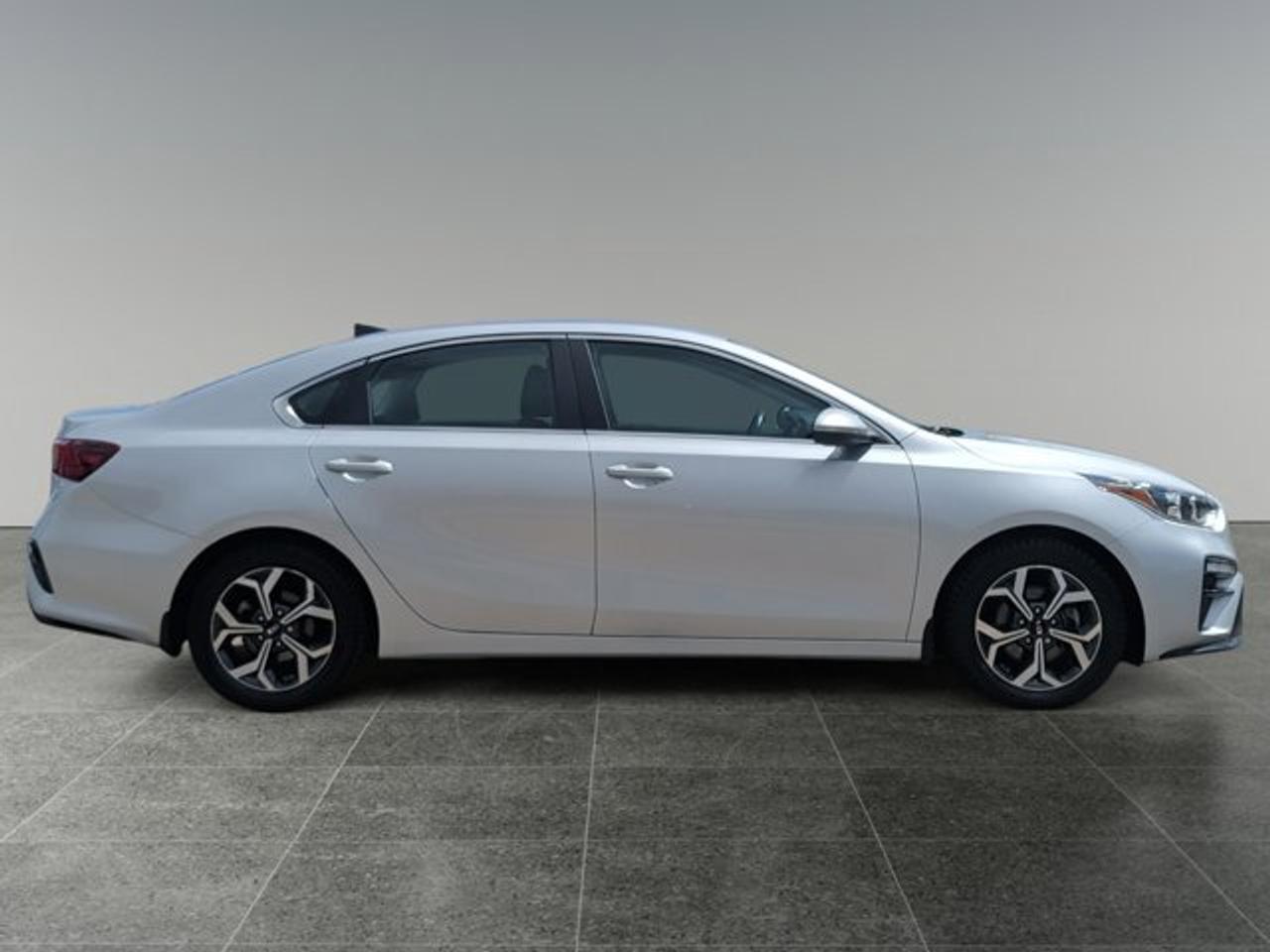 2020 Kia Forte EX - Photo #6