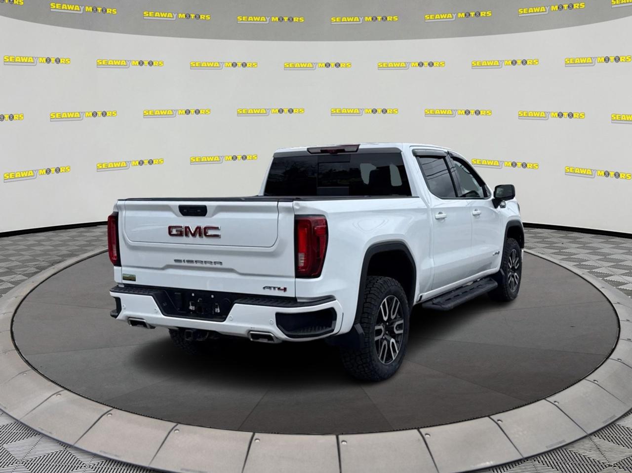 2024 GMC Sierra AT4 Photo2