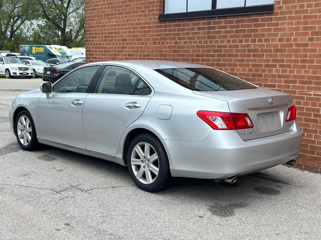 2007 Lexus ES 350 4dr Sdn Photo