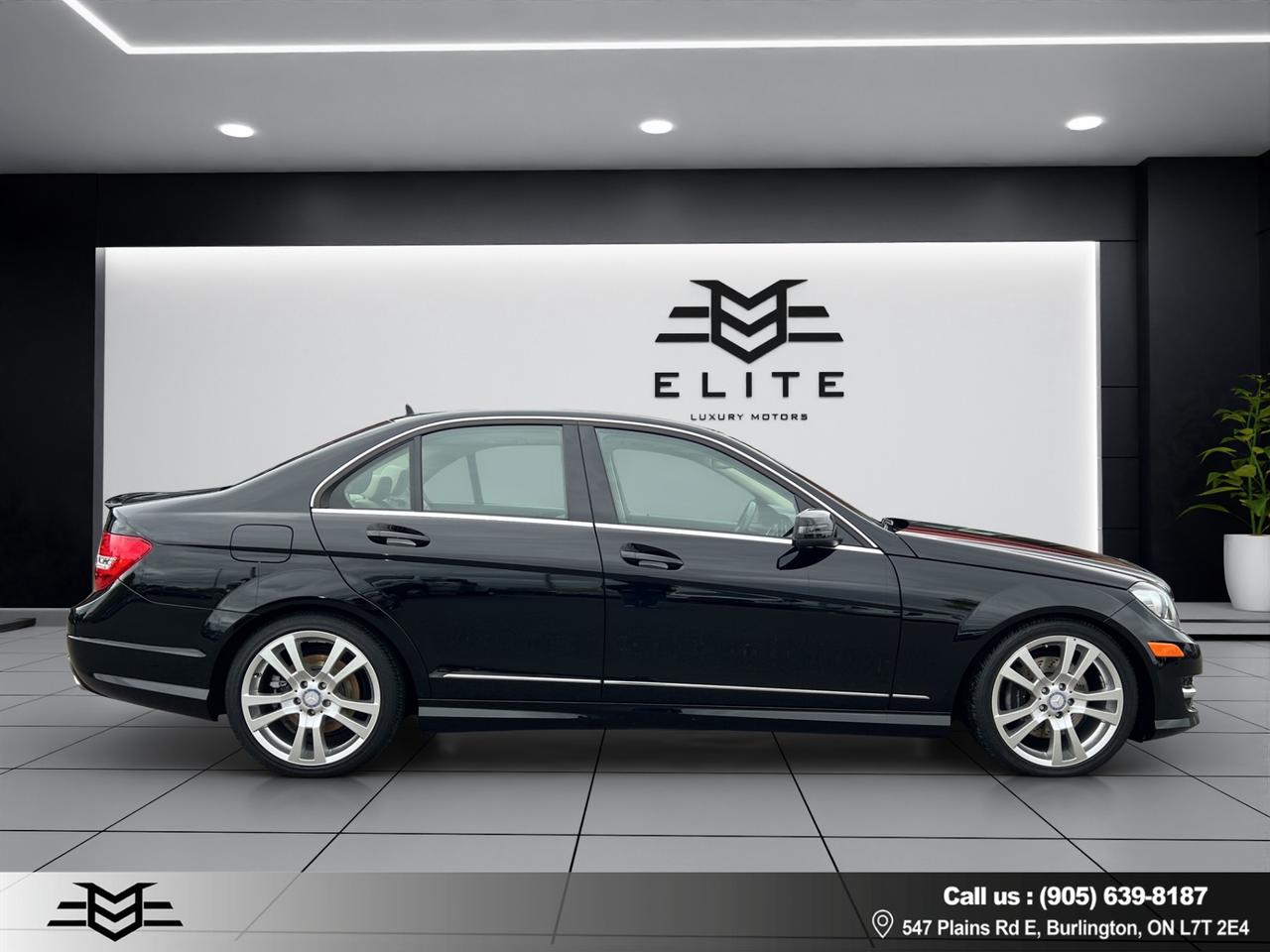 2013 Mercedes-Benz C-Class C 350 4MATIC - LEATHER - SUNROOF - 63,000KMS !! Photo