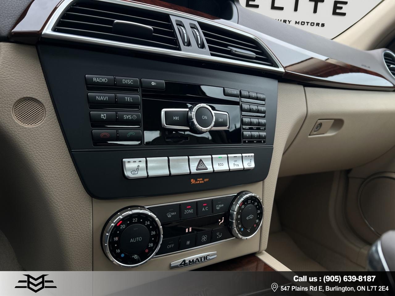 2013 Mercedes-Benz C-Class C 350 4MATIC - LEATHER - SUNROOF - 63,000KMS !! Photo