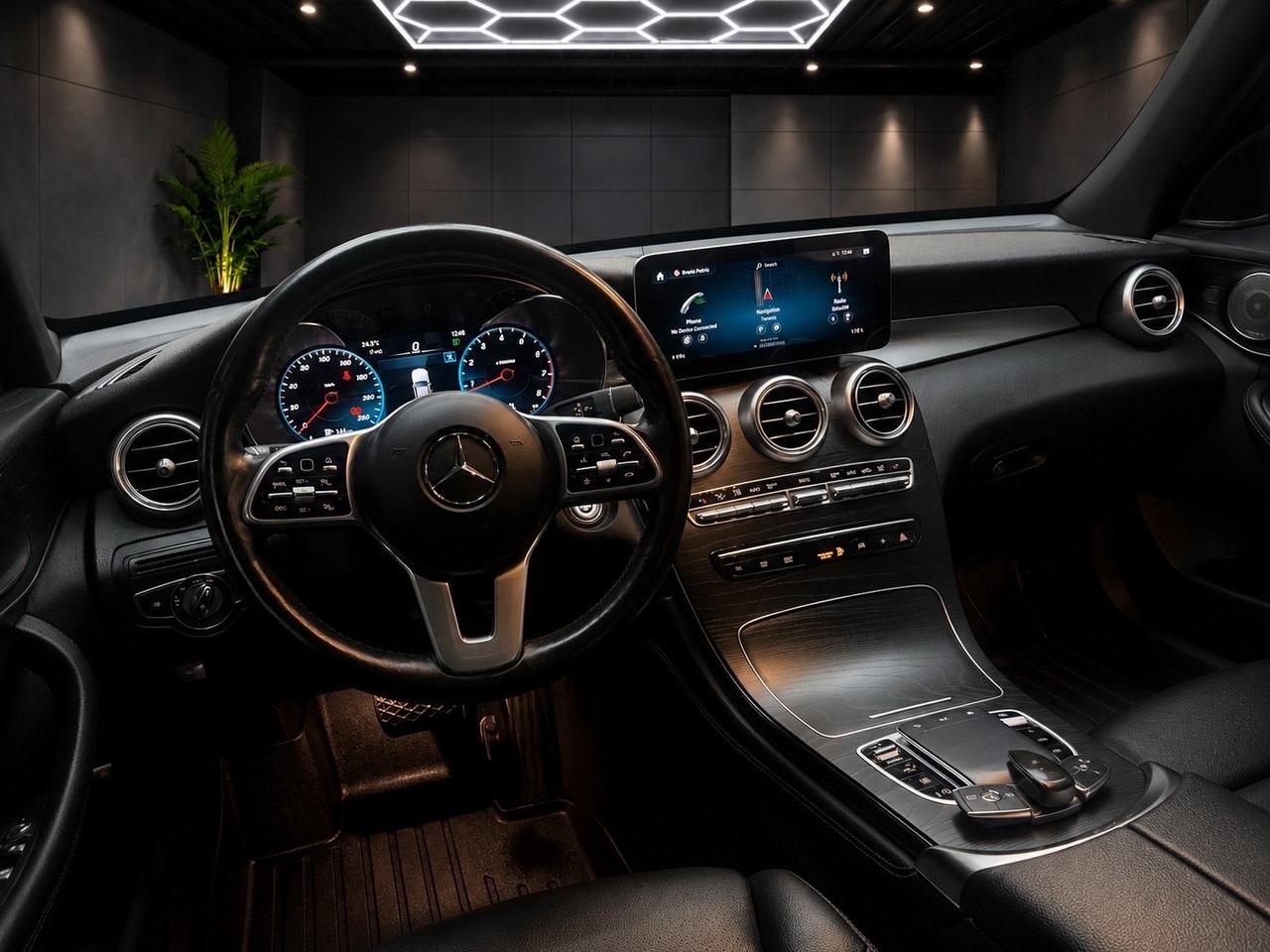 2021 Mercedes-Benz GLC-Class GLC 300 4MATIC SUV Photo