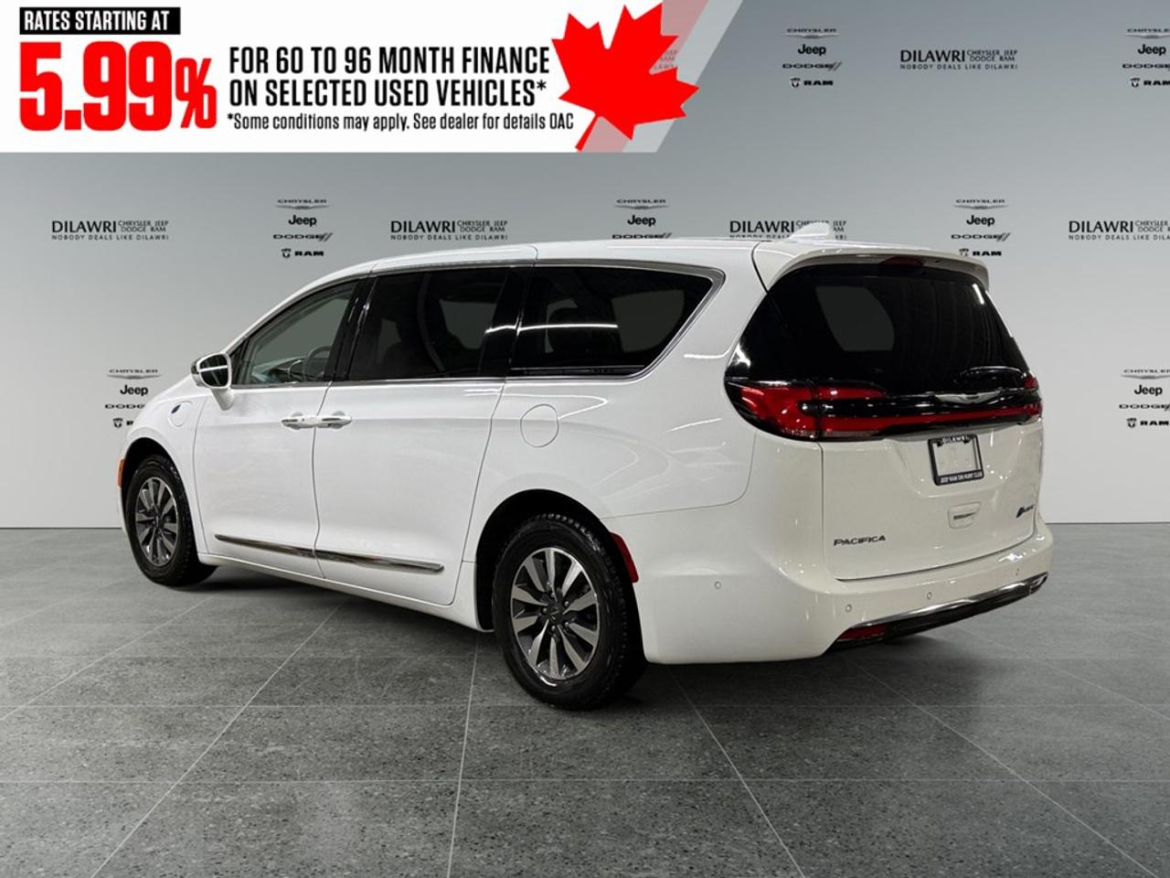 2022 Chrysler Pacifica Hybrid Limited 2WD Photo