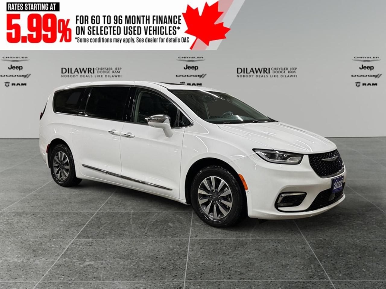 2022 Chrysler Pacifica Hybrid Limited 2WD Photo