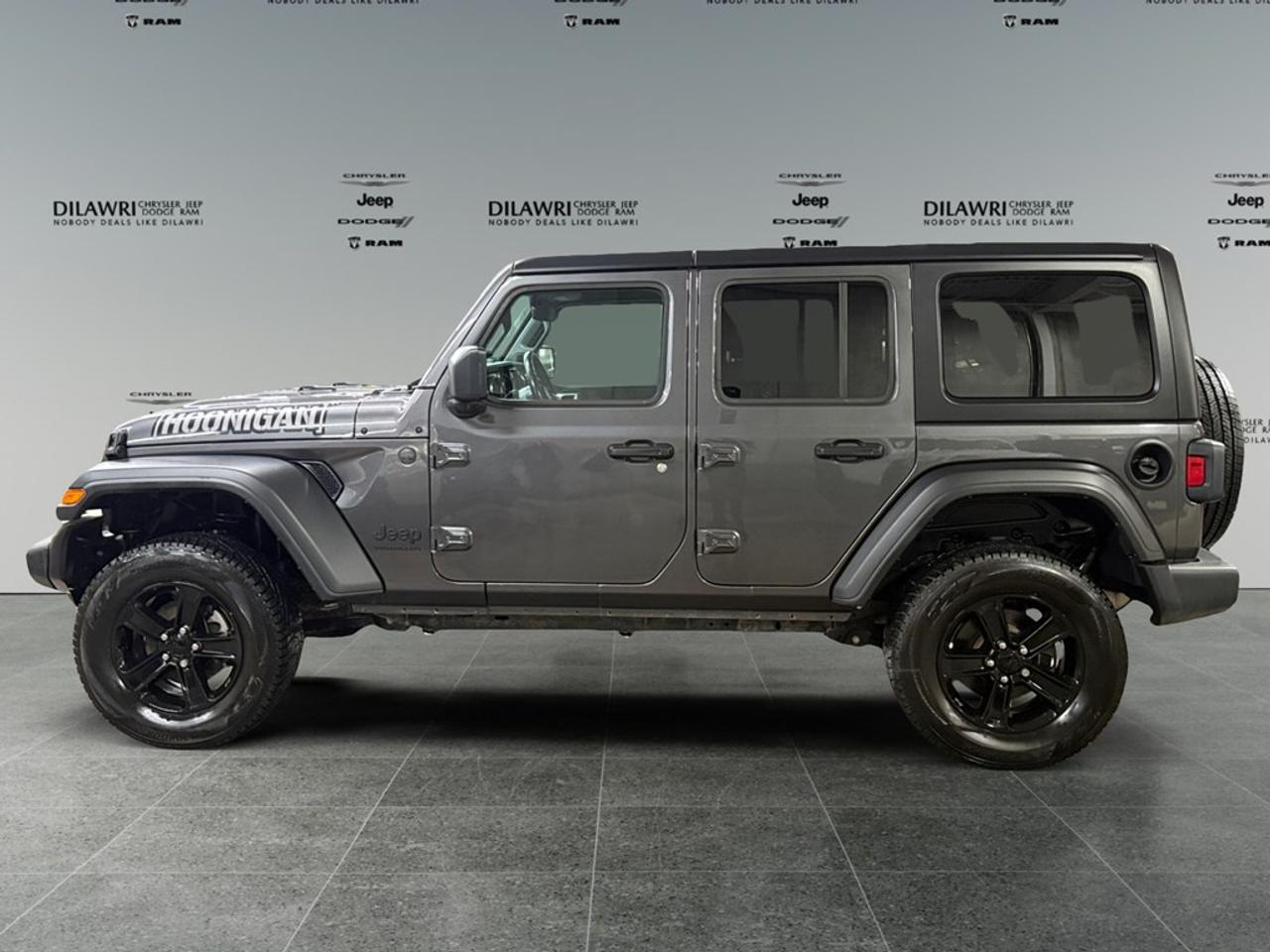2023 Jeep Wrangler Sport Altitude WITH SOFT TOP ! Photo