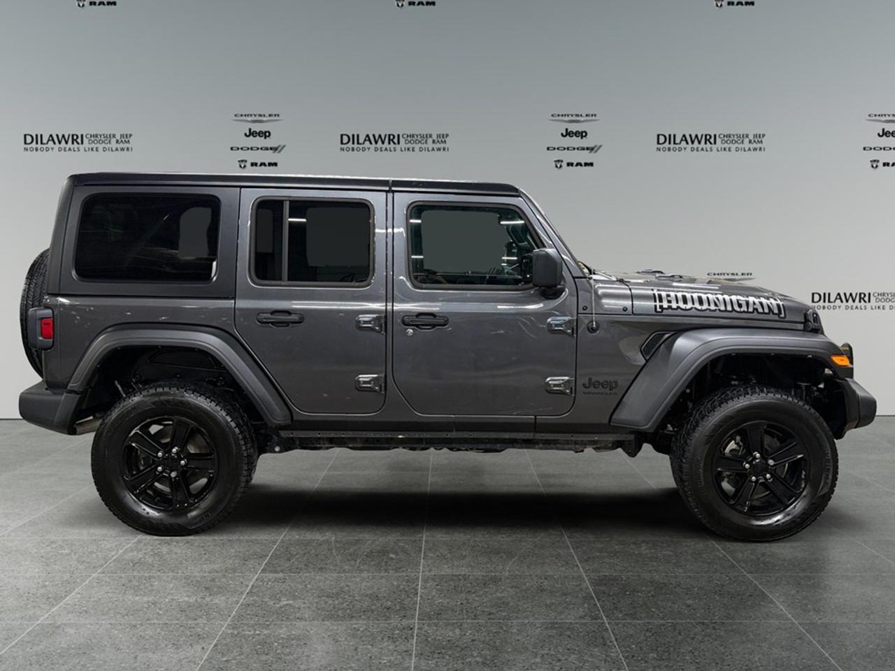 2023 Jeep Wrangler Sport Altitude WITH SOFT TOP ! Photo