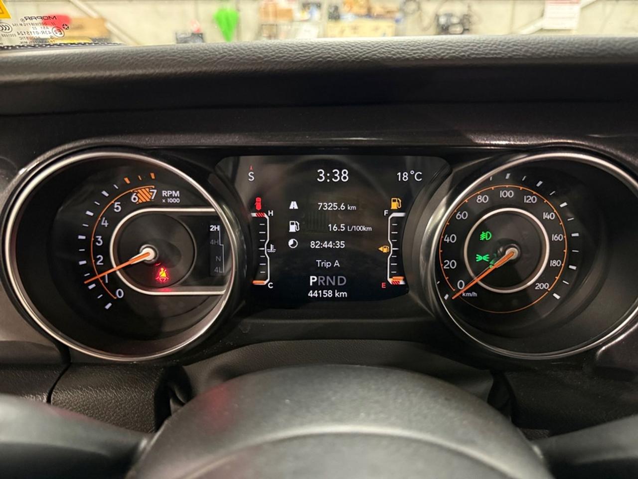 2023 Jeep Wrangler Sport Altitude WITH SOFT TOP ! Photo
