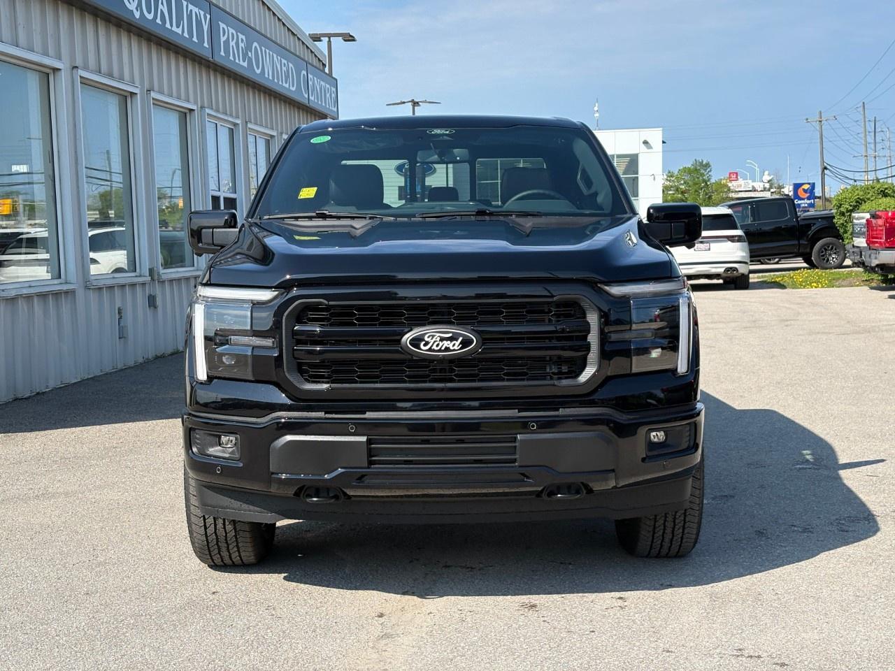 2026 Ford F-150 Lariat 4WD SuperCrew 5.5' Box Photo2